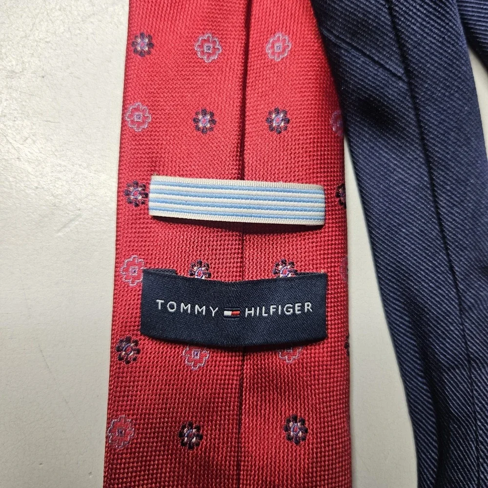 Tommy Hilfiger Mens Tie‎ One Size Silk Adjustable Floral Red
